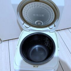 東芝 コンパクト炊飯器 3合炊き／パン機能付き）RC-5SJの画像