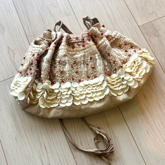 リゾート感のあるかわいい巾着型夏バッグの画像