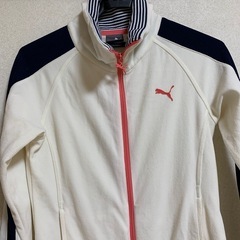 美品　スポーツウェア　NIKEパーカー　PUMA パーカー　の画像
