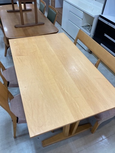 取りに来れる方限定！karimoku（カリモク）のダイニング4点セットです！