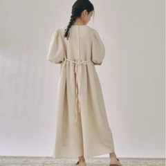 moi tytto ハイウエスト切替えパフワンピースの画像