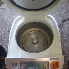 炊飯器の画像
