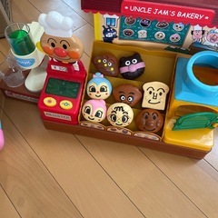 アンパンマン   パン屋さん　アイスクリーム屋さん　の画像