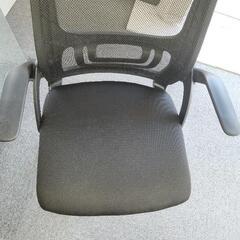 オフィスチェアーの画像