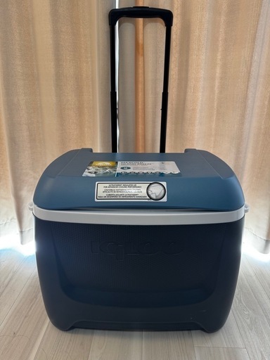 Igloo MaxCold Breeze クーラーボックス（58L・キャスター付き）