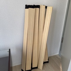 シングルベッド、マットレス付きの画像