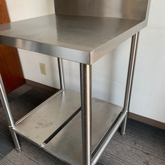 業務用 ステンレス 作業台 スキマ台 コンロ台 W60 × D60 × H99cm 高さ調節可 バックガードつき 調理台 ガス台 厨房 厨房機器の画像