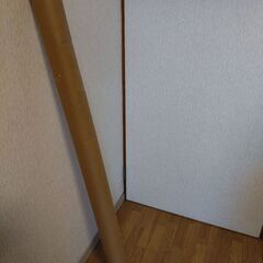【未開封】プロジェクタースクリーン・100インチ（通常販売価格4,980円を格安で）の画像