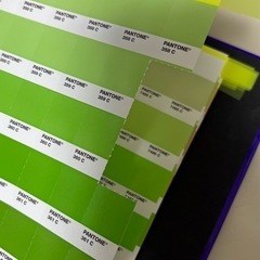 PANTONE SOLID CHIPS Uncoated  &　PANTONE SOLID CHIPS Coated の画像