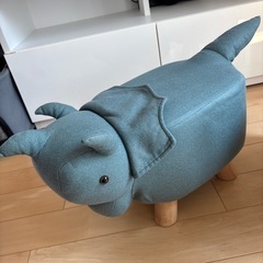 恐竜の椅子セットの画像