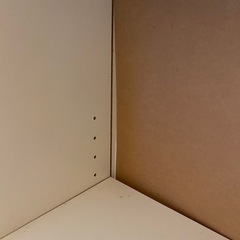 白い本棚の画像