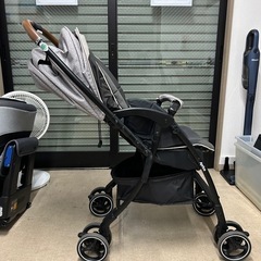 アップリカ　ラクーナクッション　ベビーカーの画像