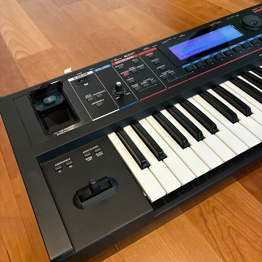 JUNOシンセサイザー   商談中　JUNO-Gi    Roland 