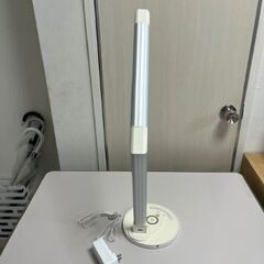 スタンドライト　スマフォ充電付き　1台の画像