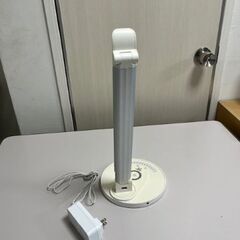 スタンドライト　スマフォ充電付き　1台の画像