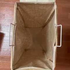 ランドリーバスケット　麻のかごの画像