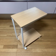 ニトリ　ミニテーブルキャスター付きの画像