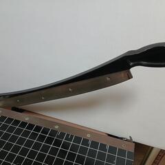 ペーパーカッター　裁断機の画像