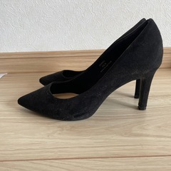 パンプス　ヒール　黒　新品　23.5　GUの画像