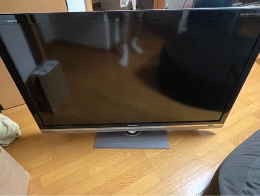 シャープ52インチ液晶TV