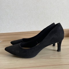 パンプス　ヒール　黒　ほぼ新品　23.5 GUの画像