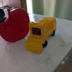 ハッピーセット玩具の画像
