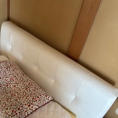 ベッドの画像