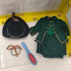 0826-259 人形 馬 洋服 帽子 セットの画像