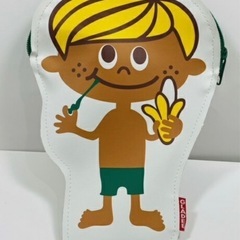 新品☆GLADEE☆ポーチ☆ペンケース・メガネケース・小物入☆中は防水☆中綿入りの画像