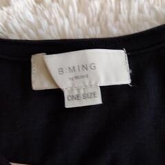 BEAMS 黒カットソー の画像