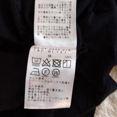 BEAMS 黒カットソー の画像
