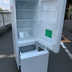 (604) Yamada ノンフロン冷凍冷蔵庫　YRZ-F17J 2023年製　179Lの画像