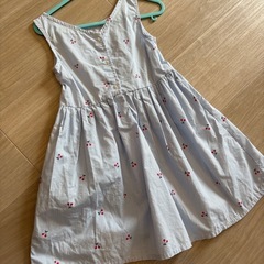 H&M🍒ワンピの画像