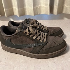 TRAVIS SCOTT × NIKE AIR JORDAN 1の画像