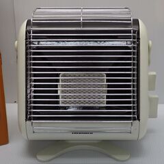 2021年製 カセットガスストーブ ポータブル 配達設置対応 動作品 マイ暖(マイダン) ウォームホワイト [カセットガス /木造3畳まで /コンクリート4畳まで] CB-STV-MYD の画像
