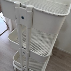 IKEA ワゴン　ロースコグの画像