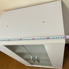 食器棚の画像