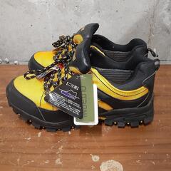 【新品未使用品】OUTRONI 安全靴 0826-014の画像