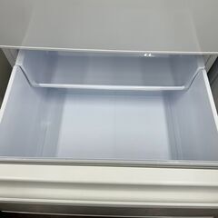 【リユ-スのサカイ広島石内店】ジモティ割/三菱/３ドア冷蔵庫/2023年製/クリ-ニング済み/HG-6979/広島市　家電　佐伯区　家電　南区　家電　西区　家電　東区　家電　中区　家電　安佐南区　家電　安佐北区　家電　安芸区　家電　府中町　家電　海田町　家電　熊野町　家電　坂町　家電の画像