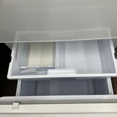 【リユ-スのサカイ広島石内店】ジモティ割/三菱/３ドア冷蔵庫/2023年製/クリ-ニング済み/HG-6979/広島市　家電　佐伯区　家電　南区　家電　西区　家電　東区　家電　中区　家電　安佐南区　家電　安佐北区　家電　安芸区　家電　府中町　家電　海田町　家電　熊野町　家電　坂町　家電の画像