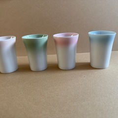 レトロなコップの画像