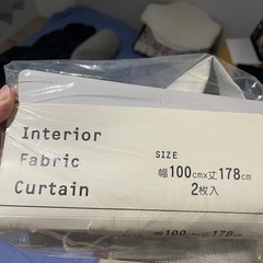 カーテンの画像