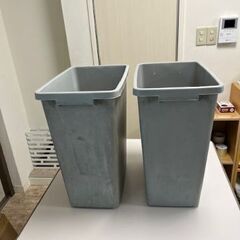 ゴミ箱　2個の画像