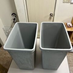 ゴミ箱　2個の画像