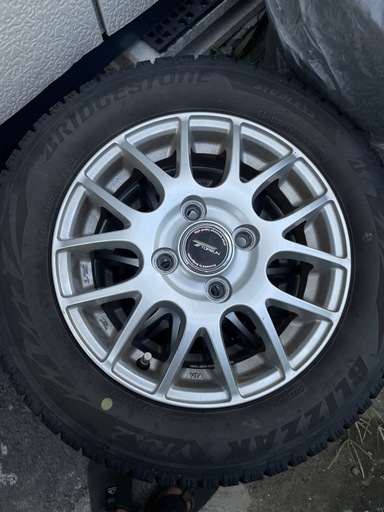 ブリヂストン ブリザック ウィンタータイヤ（155/65R13）付きアルミホイール