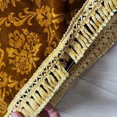 センターカーテン、ローレルゴールド、金華山の画像