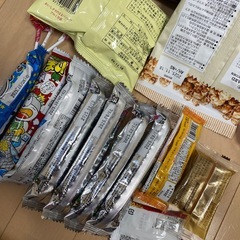 お菓子大量の画像