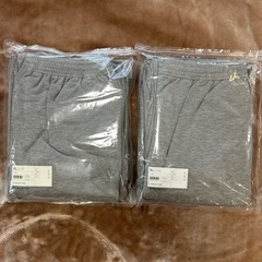 未使用ユニクロUNIQLOメンズ長袖スウェット上下セットスウェットセット2セットグレーグレイ灰色系男性用紳士ユニセックスレディースの画像