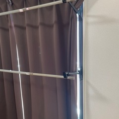 室内 窓枠 物干し竿  の画像