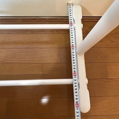 ハンガーラックの画像